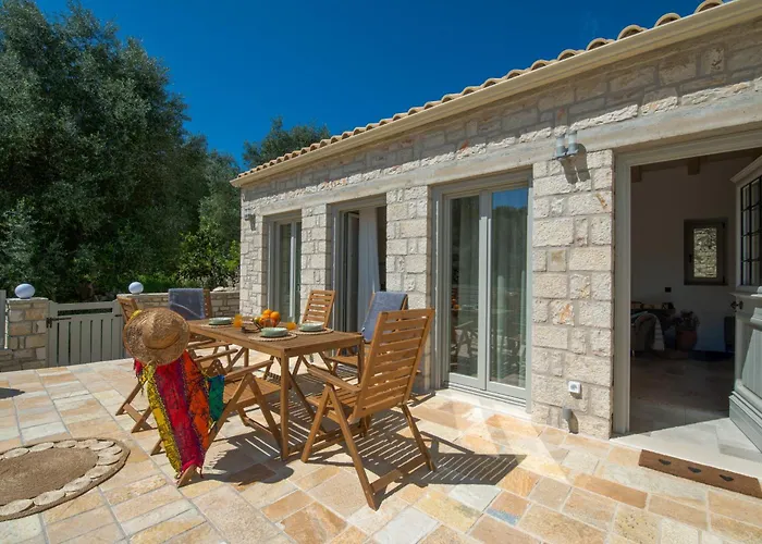 Iliana Villa *